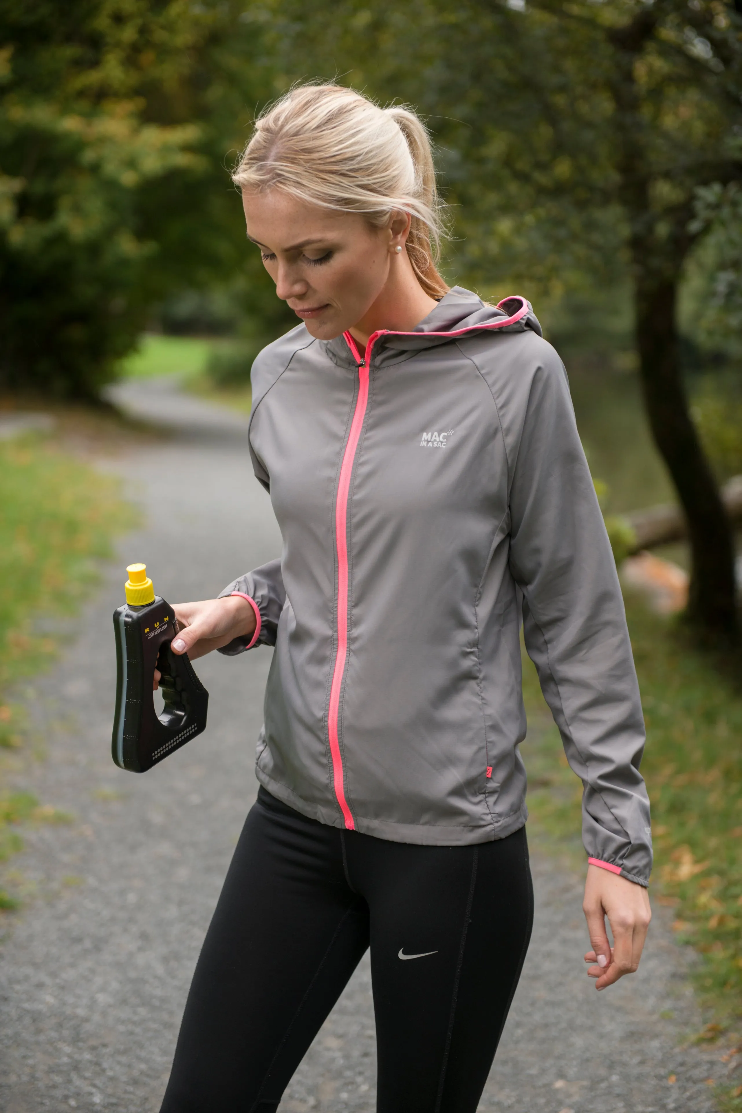 Ultra Packable Running Jacket - Shadow