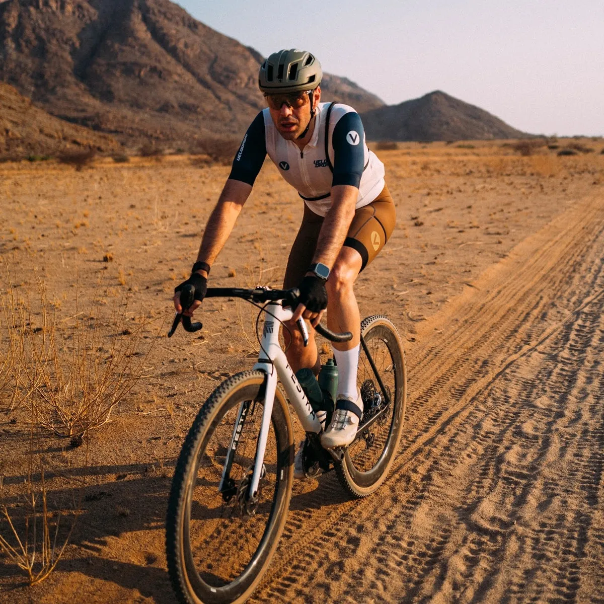 VELODROM RaceDay Jersey SS24 - Off White/Navy